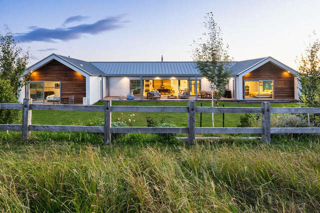 56 Tirohanga Road