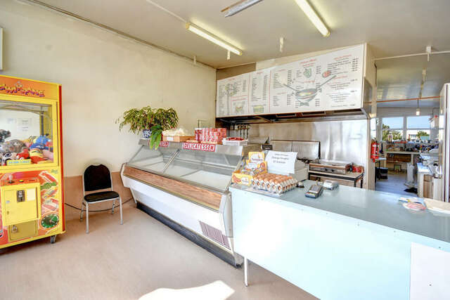 142-144 Larnach Road