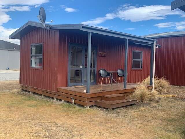 2/166 Coates Road