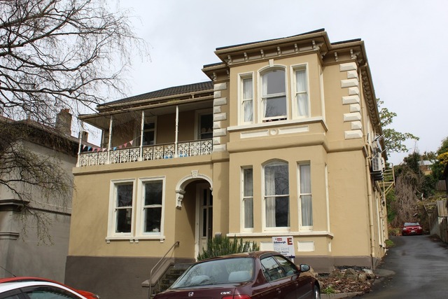 Room  8/8 Pitt Street