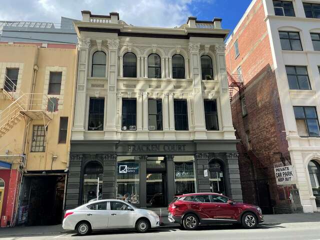480 Moray Place