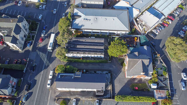 52 York Place