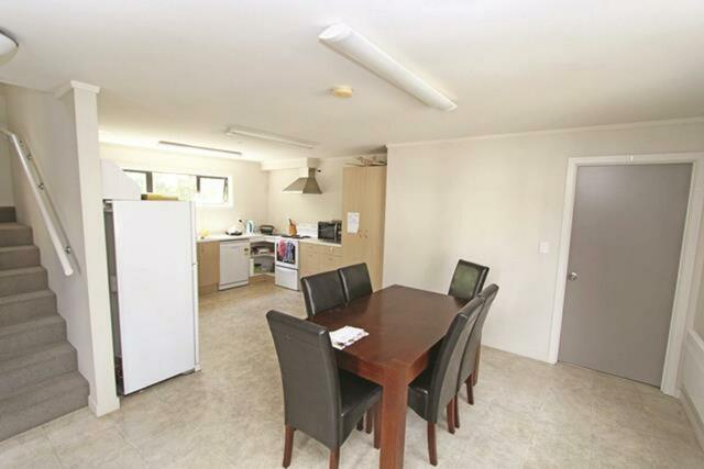 Room 5/1036A George Street